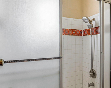 744 Cresta Mira Drive - Photo Thumbnail 28