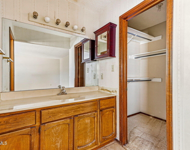 744 Cresta Mira Drive - Photo Thumbnail 27