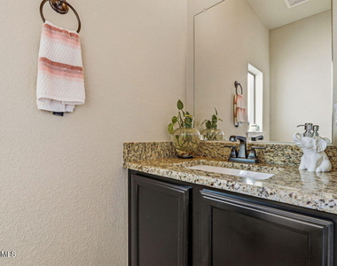 13224 Emerald Hills Street - Photo Thumbnail 38