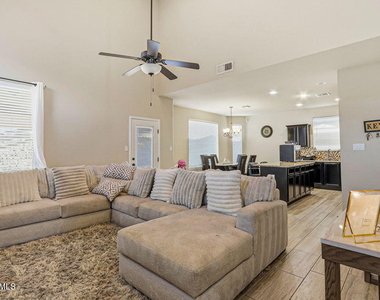 13224 Emerald Hills Street - Photo Thumbnail 11