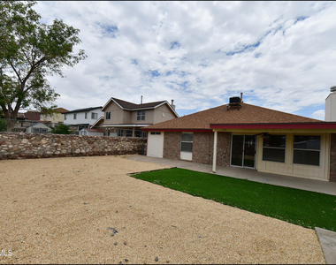 7737 Plaza Azul Road - Photo Thumbnail 36