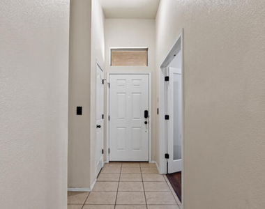 14685 Holsteiner Court - Photo Thumbnail 9