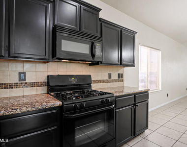 14685 Holsteiner Court - Photo Thumbnail 10