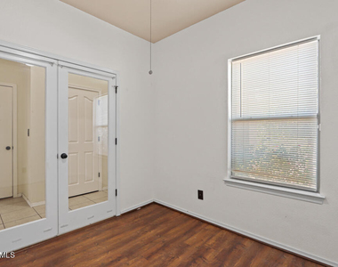 14685 Holsteiner Court - Photo Thumbnail 21