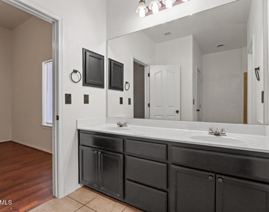 14685 Holsteiner Court - Photo Thumbnail 33