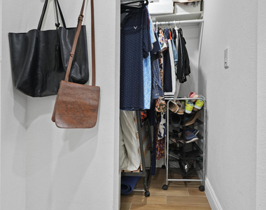 2718 Silver Avenue - Photo Thumbnail 11