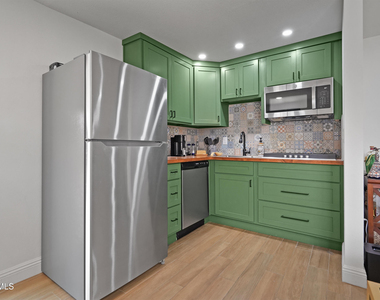 2718 Silver Avenue - Photo Thumbnail 5