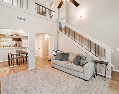 5905 Redstone Mesa Court - Photo Thumbnail 3