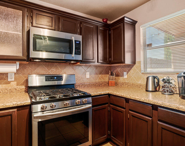 5905 Redstone Mesa Court - Photo Thumbnail 13
