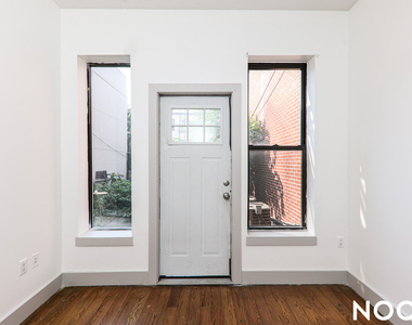 243 Harman St - Photo Thumbnail 7