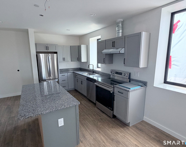 345 Main Street - Photo Thumbnail 2