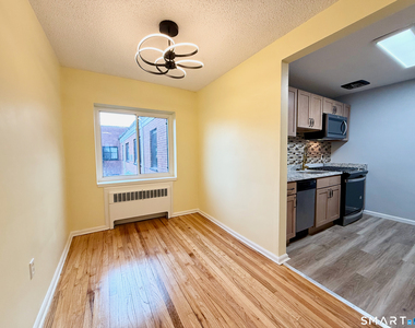 570 Whitney Avenue - Photo Thumbnail 3