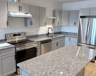 345 Main Street - Photo Thumbnail 1