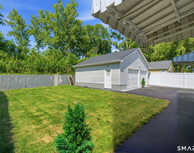 112 Joy Lane - Photo Thumbnail 4