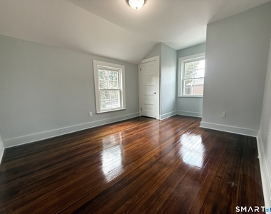 32 Hadley Street - Photo Thumbnail 10