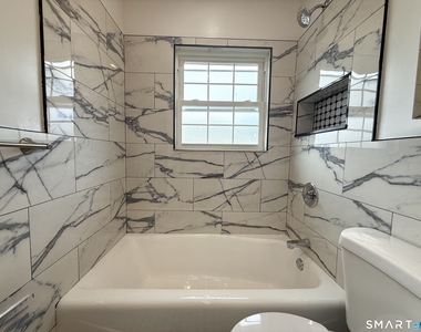 32 Hadley Street - Photo Thumbnail 15