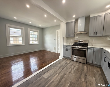 32 Hadley Street - Photo Thumbnail 1