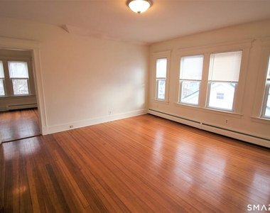 19 Nesbit Avenue - Photo Thumbnail 8