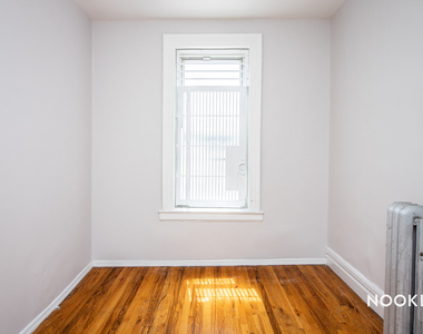 784 St Johns Pl - Photo Thumbnail 9