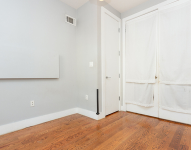102 Rogers Ave - Photo Thumbnail 1