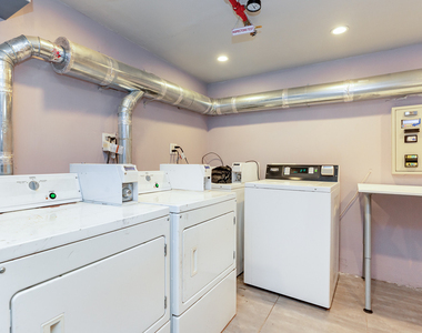 102 Rogers Ave - Photo Thumbnail 17