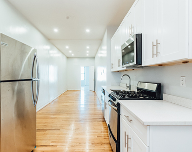 309 Jefferson St - Photo Thumbnail 2