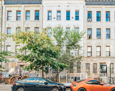 309 Jefferson St - Photo Thumbnail 6