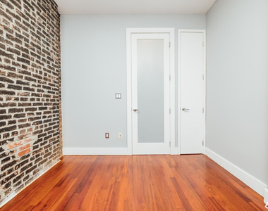 1013 Pacific St - Photo Thumbnail 13