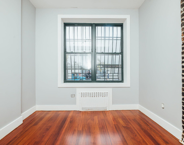 1013 Pacific St - Photo Thumbnail 9