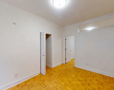 East 73rd Street - Photo Thumbnail 5