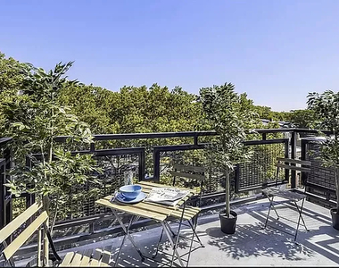 854 Metropolitan Avenue - Photo Thumbnail 4