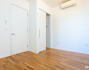 126 Herkimer St - Photo Thumbnail 6