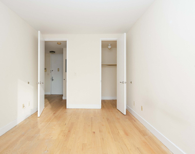 756 Myrtle Ave - Photo Thumbnail 2