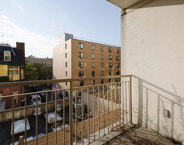 756 Myrtle Ave - Photo Thumbnail 6