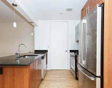 756 Myrtle Ave - Photo Thumbnail 7