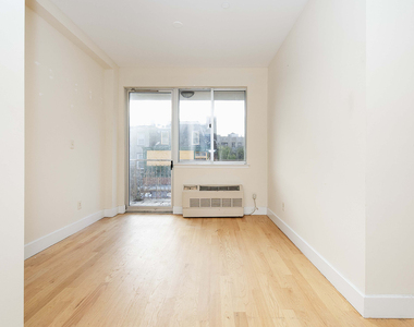 756 Myrtle Ave - Photo Thumbnail 4
