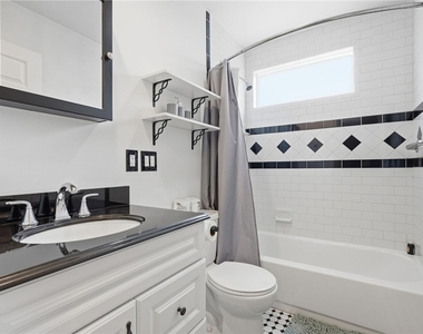 116 S 17th St - Photo Thumbnail 11