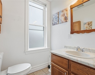 116 S 17th St - Photo Thumbnail 9