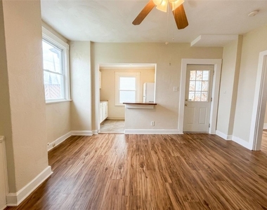 514 6th St - Photo Thumbnail 7