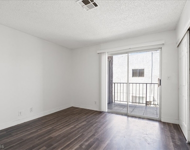 3649 Van Dyke Avenue - Photo Thumbnail 12