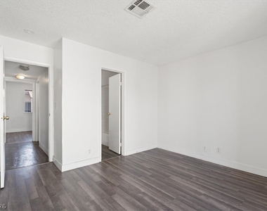 3649 Van Dyke Avenue - Photo Thumbnail 14