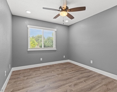 3201 Ventana Hills Drive - Photo Thumbnail 15