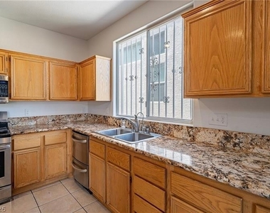3588 White Mountain Street - Photo Thumbnail 13
