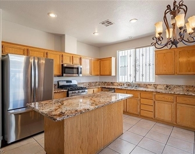3588 White Mountain Street - Photo Thumbnail 14
