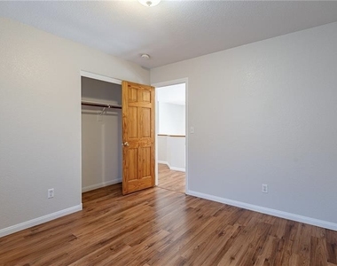 3588 White Mountain Street - Photo Thumbnail 20