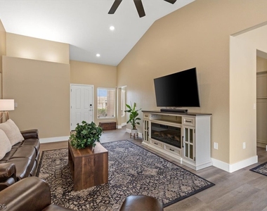 2705 Valley Downs Drive - Photo Thumbnail 8