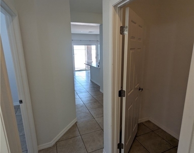 1016 Royal Plum Lane - Photo Thumbnail 10