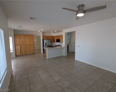 1016 Royal Plum Lane - Photo Thumbnail 5