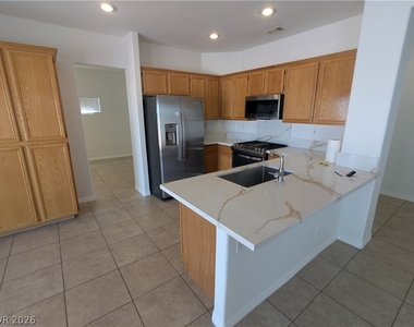 1016 Royal Plum Lane - Photo Thumbnail 2