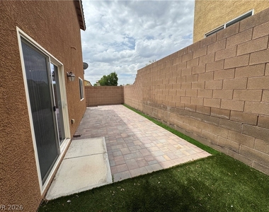 4501 Mollison Mesa Court - Photo Thumbnail 17